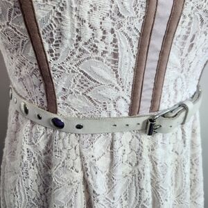White Leather Silver Circle Studs Studded Belt Fits Large 2000s Y2K Punk Grunge